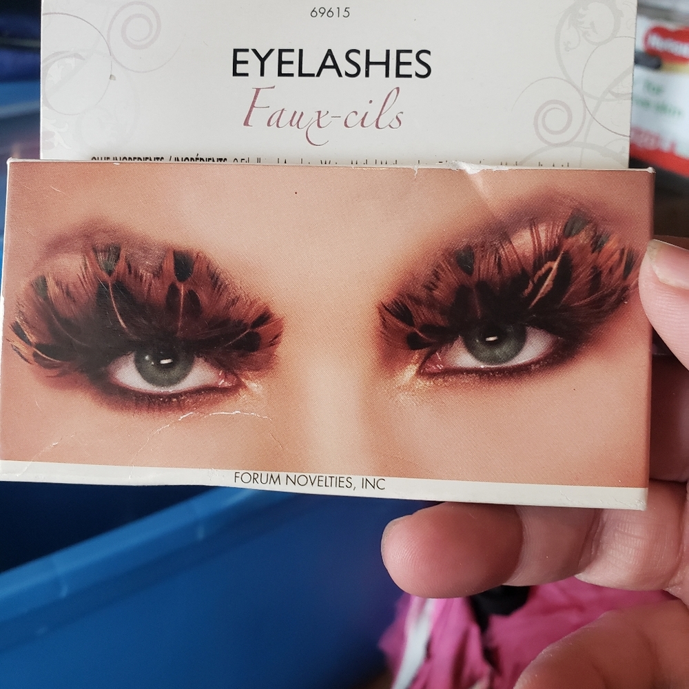 Feather lashes